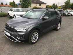Grau Gebraucht 2023 VW T-Roc Life SUV | 24.490 € (Guter Preis)