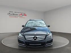 Schwarz Gebraucht 2011 Mercedes C200 Avantgarde Limousine | 5.299 € (Guter Preis)