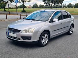 Silber Gebraucht 2007 Ford Focus Kleinwagen | 2.490 € (Fairer Preis)