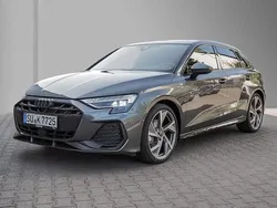 Daytonagrau perleffekt Gebraucht 2025 Audi A3 S-Line | 45.990 €