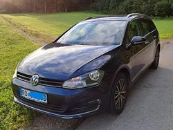 Blau Gebraucht 2016 VW Golf VII Allstar Kombi | 10.900 € (Fairer Preis)