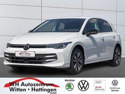 Pure white Gebraucht 2024 VW Golf VIII Goal Limousine | 23.970 € (Superpreis)