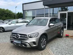 Silber Gebraucht 2020 Mercedes 200 Exclusive SUV | 28.899 € (Fairer Preis)
