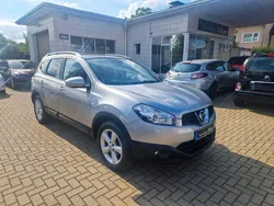 Grau Gebraucht 2011 Nissan Qashqai +2 Tekna SUV | 8.999 € (Etwas zu teuer)
