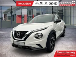 Weiss brilliant white (m) Gebraucht 2024 Nissan Juke Visia SUV | 17.690 € (Superpreis)