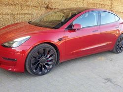 Rot Gebraucht 2023 Tesla Model 3 Performance Limousine | 45.650 €