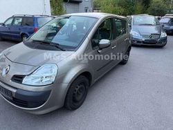 Braun Gebraucht 2012 Renault Grand Modus Van / Kleinbus | 3.499 € (Fairer Preis)
