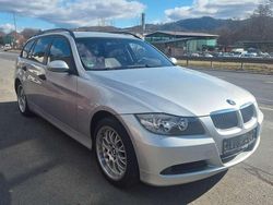 Silber Gebraucht 2006 BMW 318 Kombi | 7.900 €