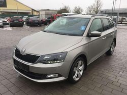 Cappuccinobeige metallic Gebraucht 2015 Skoda Fabia Ambition Kombi | 8.500 € (Guter Preis)