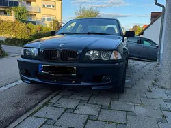 Blau Gebraucht 2001 BMW 320 Limousine | 2.800 € (Fairer Preis)