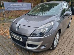 Grau Gebraucht 2010 Renault Scénic III Luxe Van / Kleinbus | 7.890 € (Etwas zu teuer)