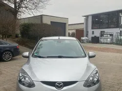 Grau Gebraucht 2009 Mazda 2 Limousine | 2.700 € (Fairer Preis)