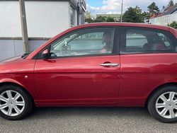 Rot Gebraucht 2004 Lancia Ypsilon Kleinwagen | 999 €