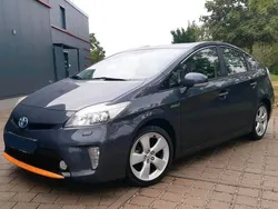 Grau Gebraucht 2013 Toyota Prius Executive Kleinwagen | 9.799 € (Etwas zu teuer)
