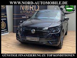 Deep black perleffek (metallic) Gebraucht 2022 VW Touareg Style SUV | 52.899 € (Fairer Preis)