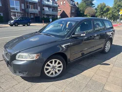Grau Gebraucht 2009 Volvo V50 Momentum Kombi | 2.399 € (Superpreis)
