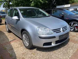 Grau Gebraucht 2004 VW Golf IV Trendline Kleinwagen | 3.600 € (Etwas zu teuer)