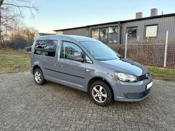 Grau Gebraucht 2012 VW Caddy Trendline Van / Kleinbus | 6.500 € (Fairer Preis)