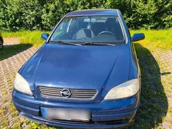 Blau Gebraucht 2000 Opel Astra Limousine | 1.300 €