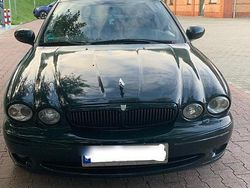 Grün Gebraucht 2001 Jaguar X-type Executive Limousine | 2.999 €