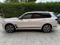 Weiß Gebraucht 2023 BMW X7 M Sport SUV | 99.980 € (Superpreis)