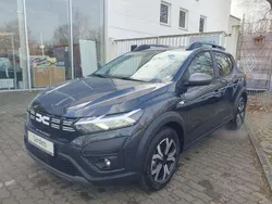 Grau Gebraucht 2023 Dacia Sandero Expression Kleinwagen | 19.200 € (Fairer Preis)
