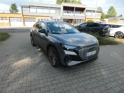 Grau Gebraucht 2023 Audi Q4 e-tron Edition .1 SUV | 40.290 € (Superpreis)