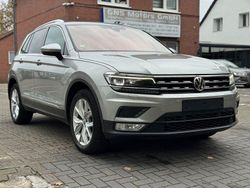 Grau Gebraucht 2017 VW Tiguan SUV | 20.899 € (Fairer Preis)