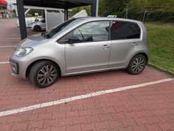 Silber Gebraucht 2023 VW up! Active Kleinwagen | 13.100 € (Guter Preis)