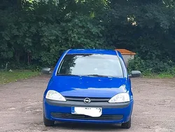 Blau Gebraucht 2002 Opel Corsa Kleinwagen | 1.200 €