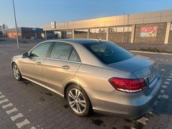 Grau Gebraucht 2014 Mercedes E200 Limousine | 14.000 € (Fairer Preis)