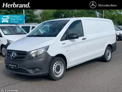Weiß Gebraucht 2023 Mercedes e-Vito Van / Kleinbus | 28.286 € (Fairer Preis)