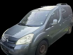 Grau Gebraucht 2008 Citroën Berlingo Van / Kleinbus | 2.200 € (Fairer Preis)