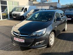 Schwarz Gebraucht 2015 Opel Astra Selection Kombi | 3.950 € (Fairer Preis)