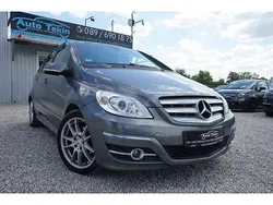 Grau Gebraucht 2011 Mercedes B200 Van / Kleinbus | 8.950 € (Etwas zu teuer)