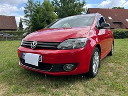 Rot Gebraucht 2012 VW Golf Plus Van / Kleinbus | 7.150 € (Fairer Preis)
