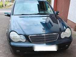 Blau Gebraucht 2003 Mercedes C200 Classic Kombi | 700 € (Guter Preis)