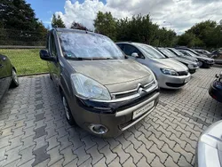 Braun Gebraucht 2012 Citroën Berlingo Van / Kleinbus | 6.900 € (Fairer Preis)