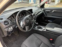 Weiß Gebraucht 2011 Mercedes C200 Kombi | 6.500 € (Fairer Preis)
