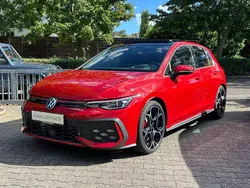 Rot Gebraucht 2025 VW Golf VIII GTI Limousine | 40.999 € (Etwas zu teuer)
