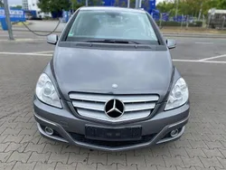 Grau Gebraucht 2011 Mercedes B180 Van / Kleinbus | 3.499 € (Superpreis)