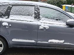 Grau Gebraucht 2009 Nissan Note Van / Kleinbus | 3.900 € (Fairer Preis)