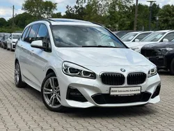 Weiß Gebraucht 2021 BMW 220 M Sport Van / Kleinbus | 25.500 € (Fairer Preis)
