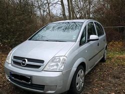 Grau Gebraucht 2005 Opel Meriva Van / Kleinbus | 1.000 € (Superpreis)