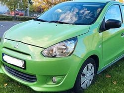 Grün Gebraucht 2014 Mitsubishi Space Star Kleinwagen | 2.499 € (Guter Preis)
