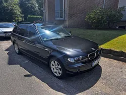 Schwarz Gebraucht 2004 BMW 320 Exclusive Kombi | 3.990 € (Guter Preis)