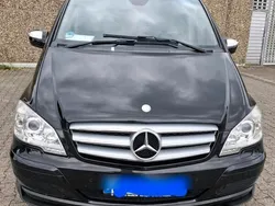 Schwarz Gebraucht 2011 Mercedes Viano Van / Kleinbus | 25.500 €