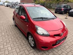 Rot Gebraucht 2010 Toyota Aygo Kleinwagen | 3.199 € (Fairer Preis)