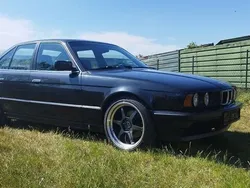 Schwarz Gebraucht 1992 BMW 525 Performance Limousine | 6.500 €