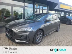 Magneticgrau (metallic) Gebraucht 2022 Ford Focus ST-Line X Limousine | 20.990 € (Guter Preis)